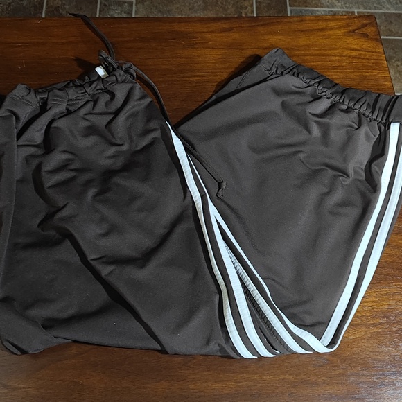 Adidas Tracksuit  -CHOCOLATE BROWN- - Picture 6 of 6